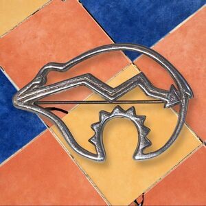 Authentic Vintage Native American Sterling Silver Grizzly Pin/Brooch